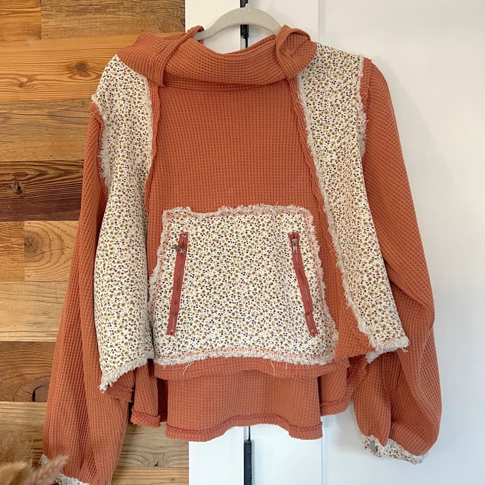 POL Floral Print Front Kangaroo Pocket Thermal Hoodie in Dried Tomato - Picture 3 of 4